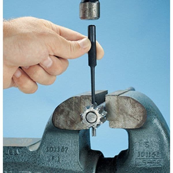 Dasco Pro 256 Roll Pin Punch, 7/32 Tip X 5" L