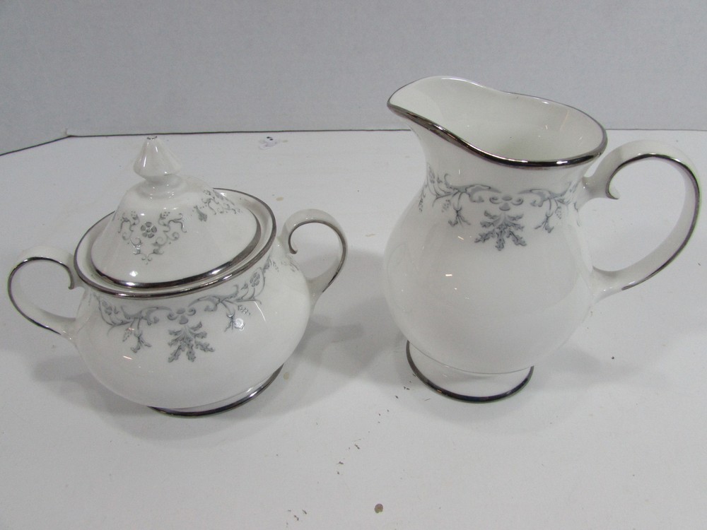 Gorham Della Regina cream and sugar