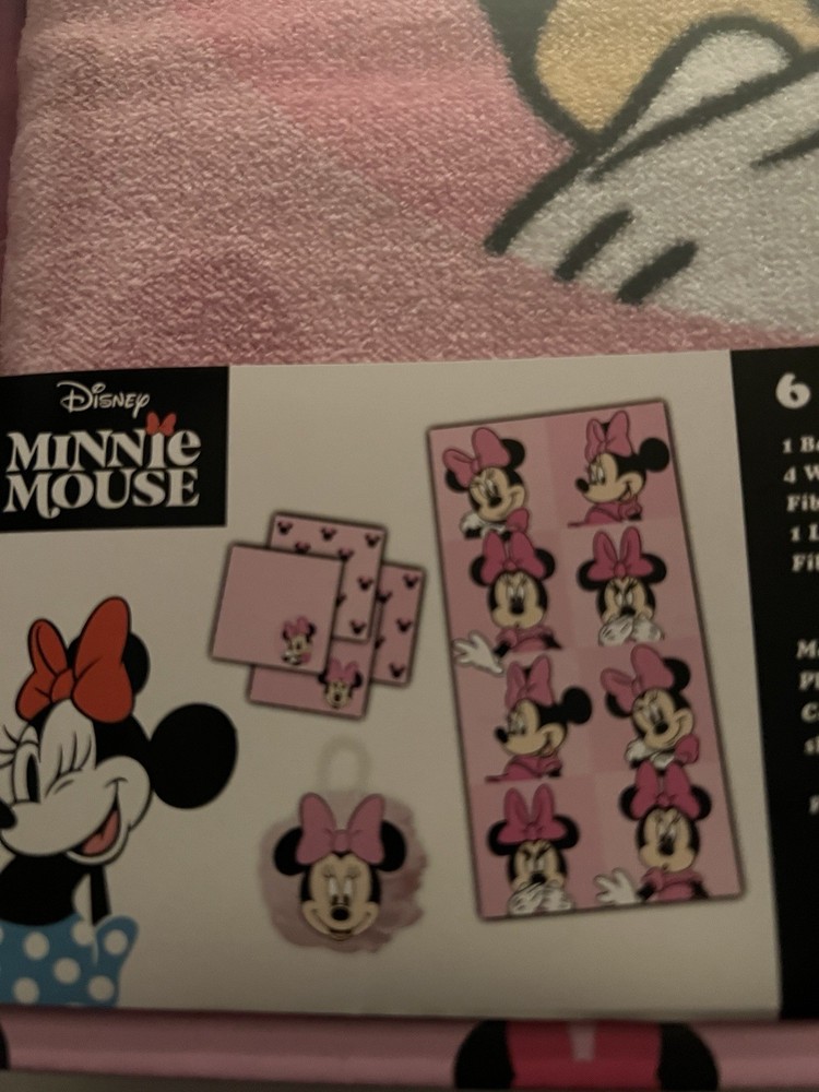 Disney MINNIE MOUSE 6 Piece Bath Set