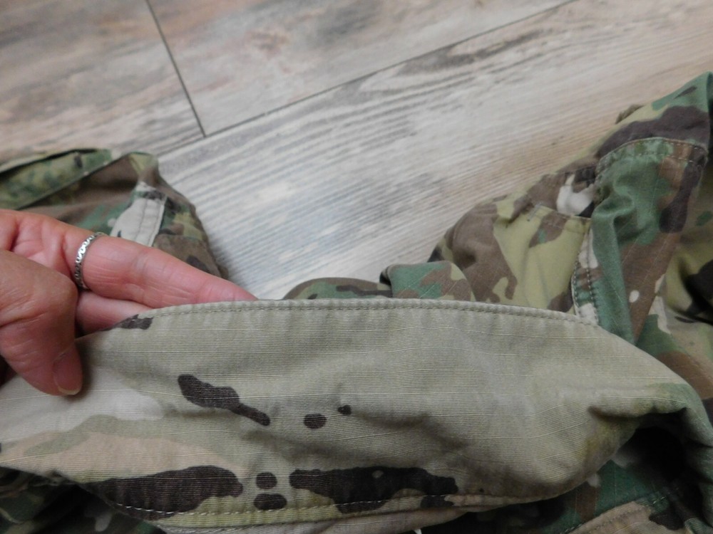 US ARMY OCP COAT SZ MEDIUM - SHORT