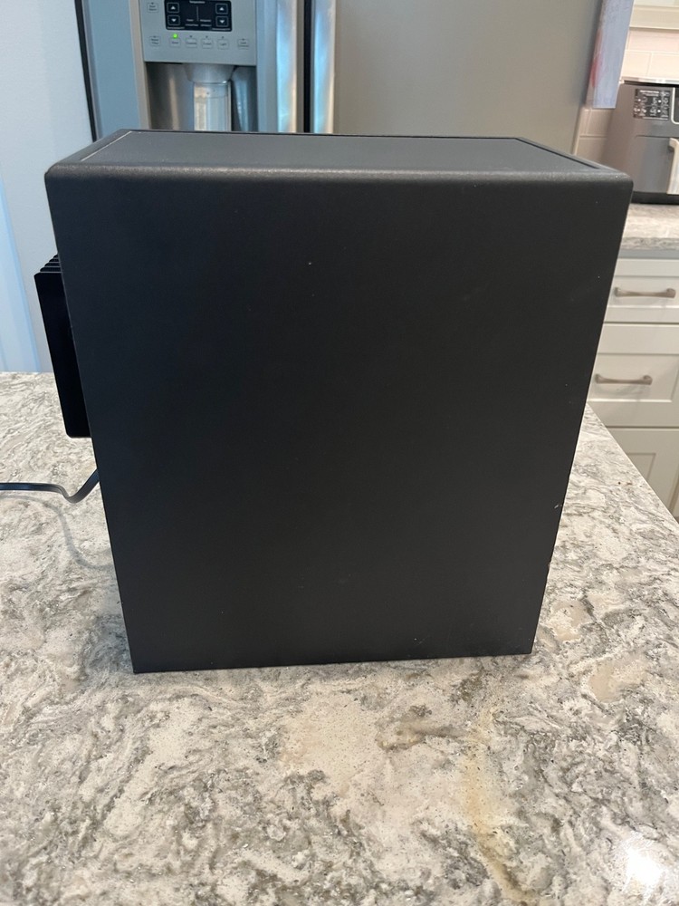 Edifier M3300 computer subwoofer - 6.5" magnetically shielded - read description
