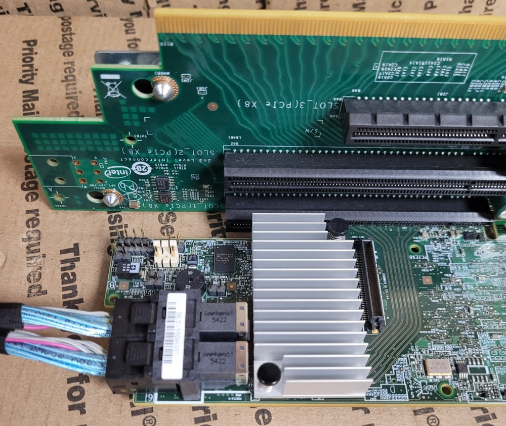 Intel RS3DC080 Raid Controller PBA G98401-250 FullHeight W/H18286-003A RISER