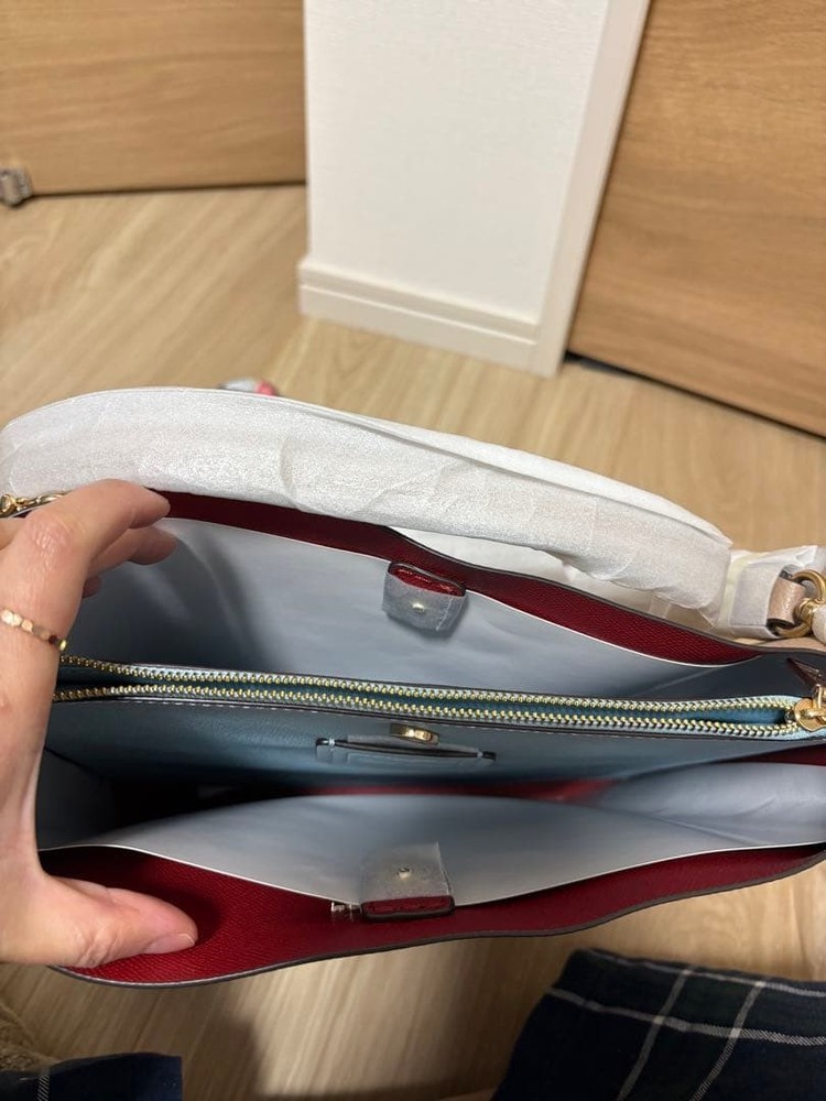 COACH Beige Leather Shoulder Bag New