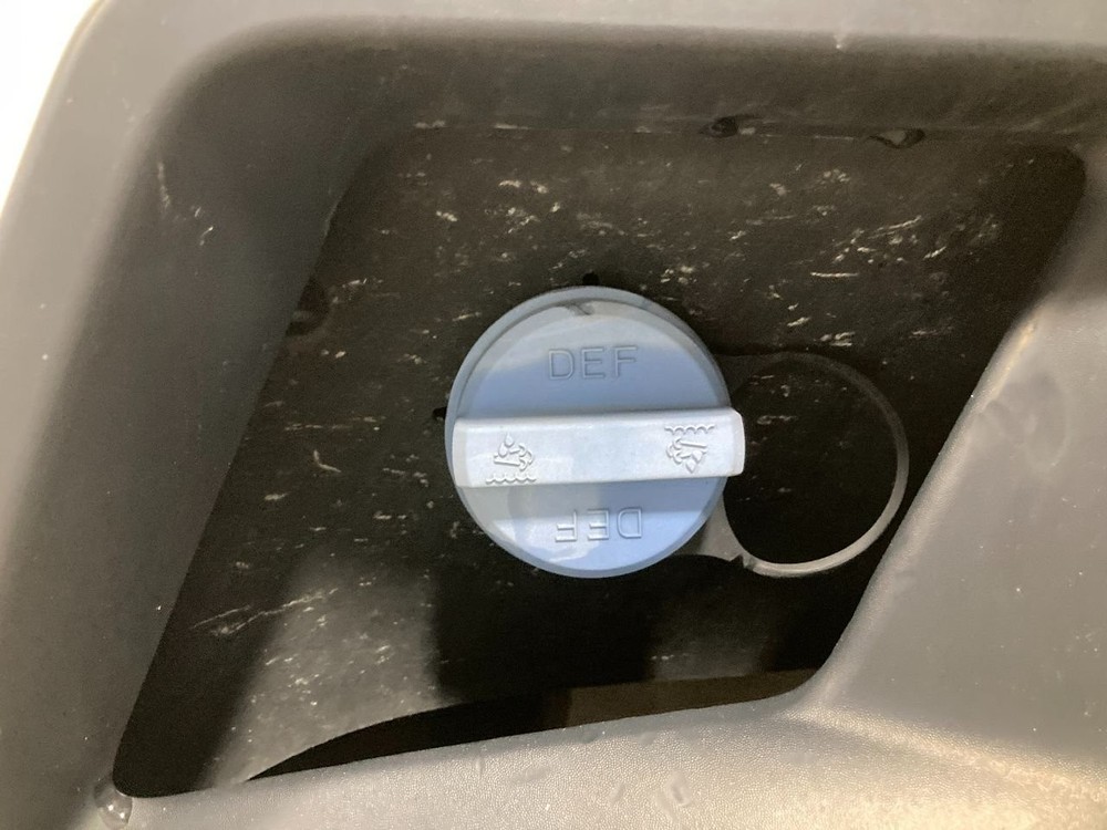 Kenworth T660 Left/Driver DEF Sensor - Used