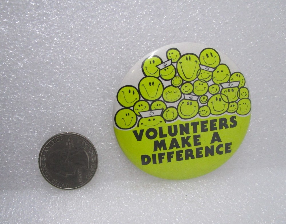 Volunteers Make A Difference Yellow Smiley Face Button Pin