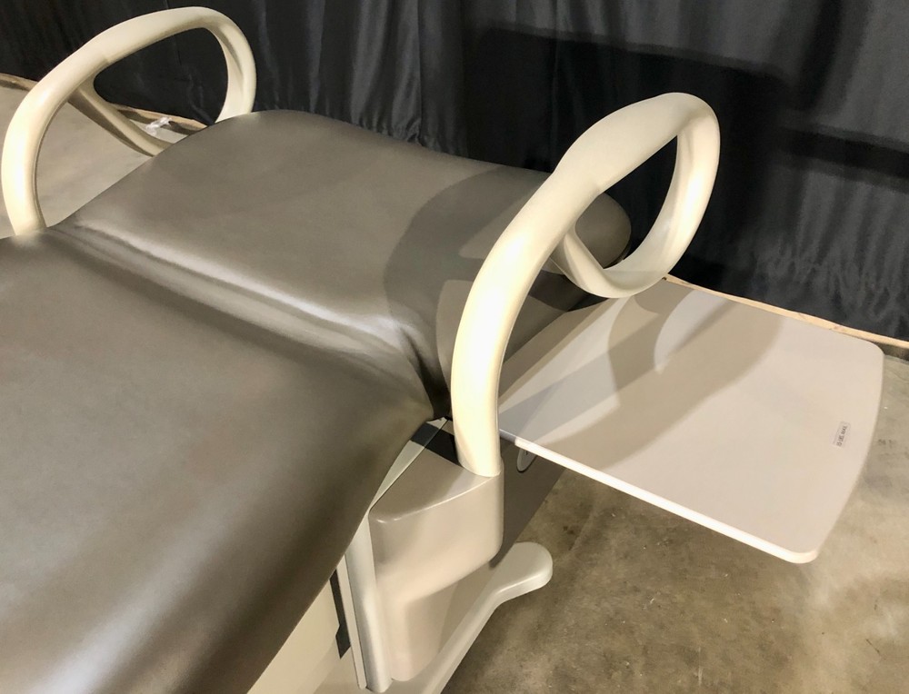 Brewer 6500 Access High-Low Exam Table