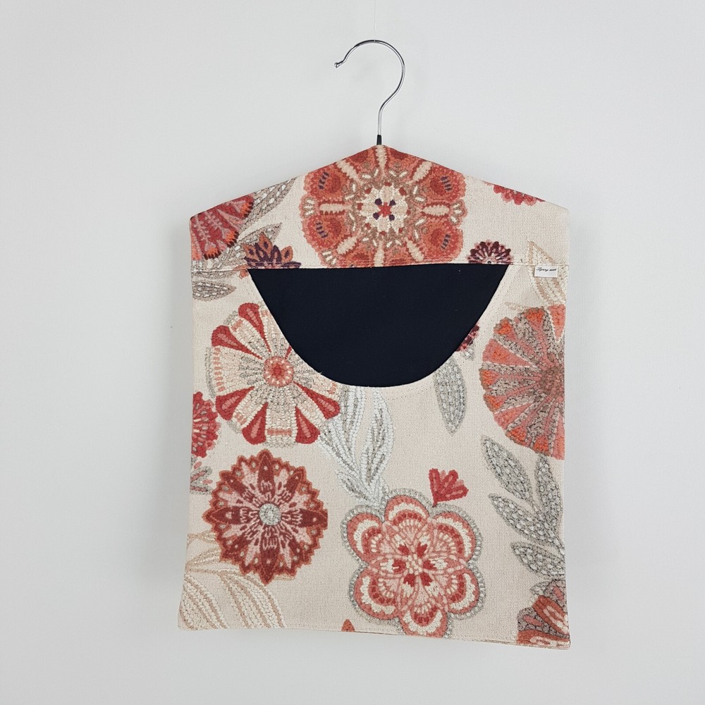 Peg Bag Handmade Cream Raspberry Flowers Lined Laundry Clothes Peg Holder