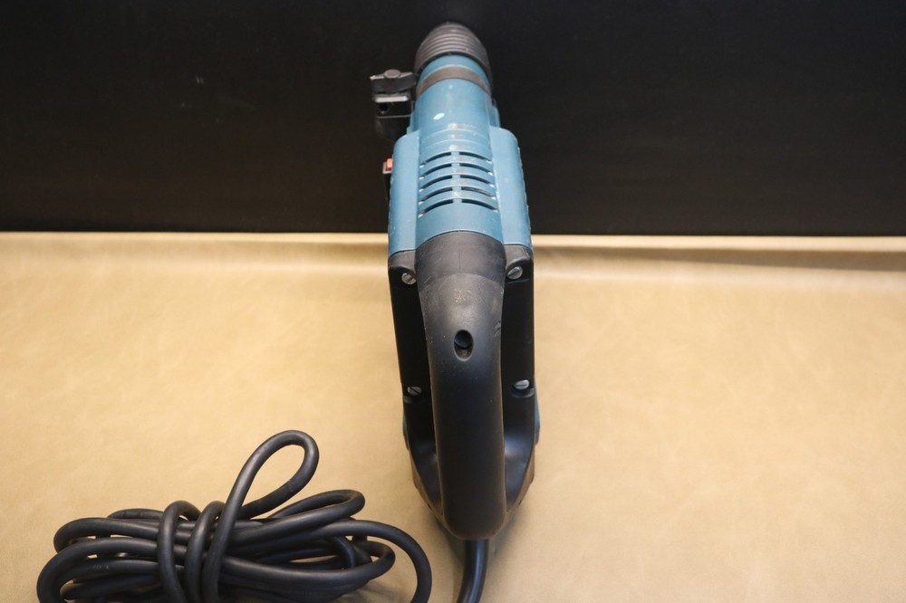 Bosch 11236VS Rotary Hammer Drill with case and bits