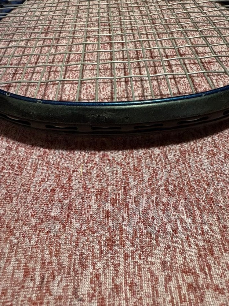 YONEX ISOMETRIC EZONE 100 G3