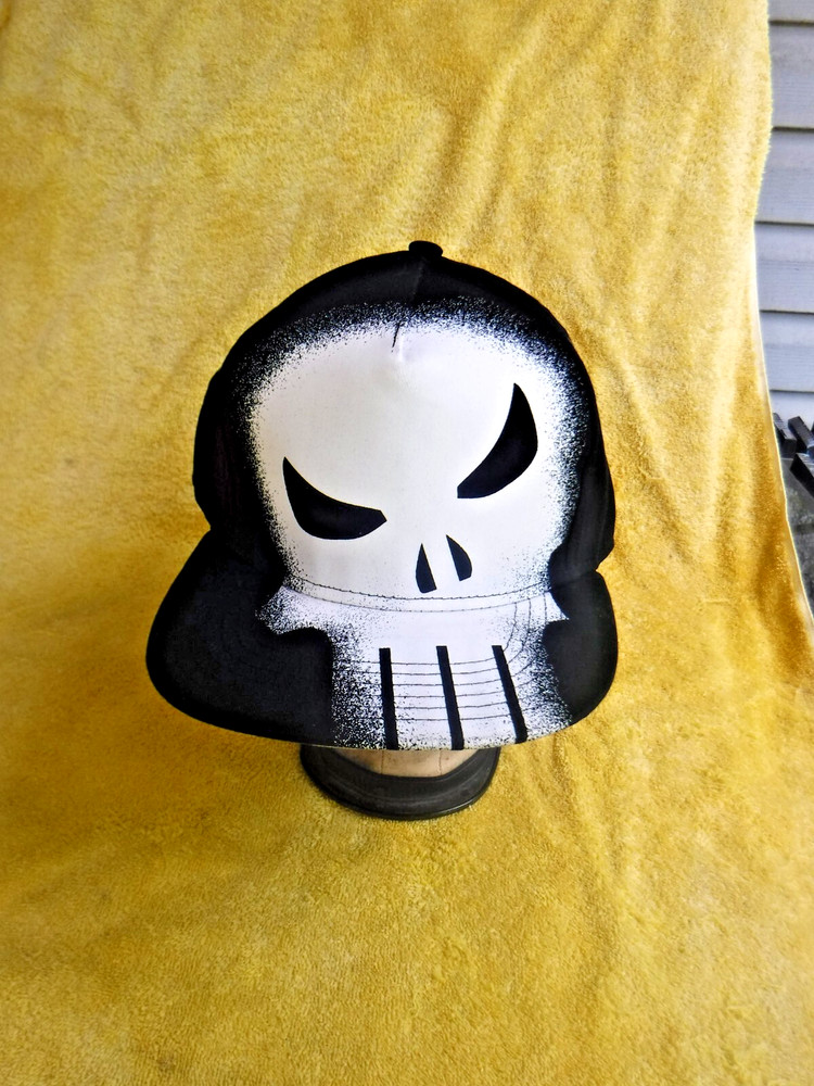 NWOT VINTAGE/OOP/DS MARVEL PUNISHER SILK SCREENED FRONT, PATCH BACK SNAP BK CAP