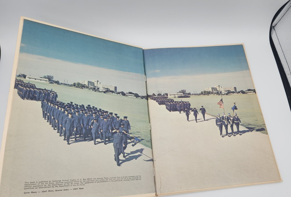 US Air Force Basic Training 3728 Squadron Flight 0119 March 1974 Class Book