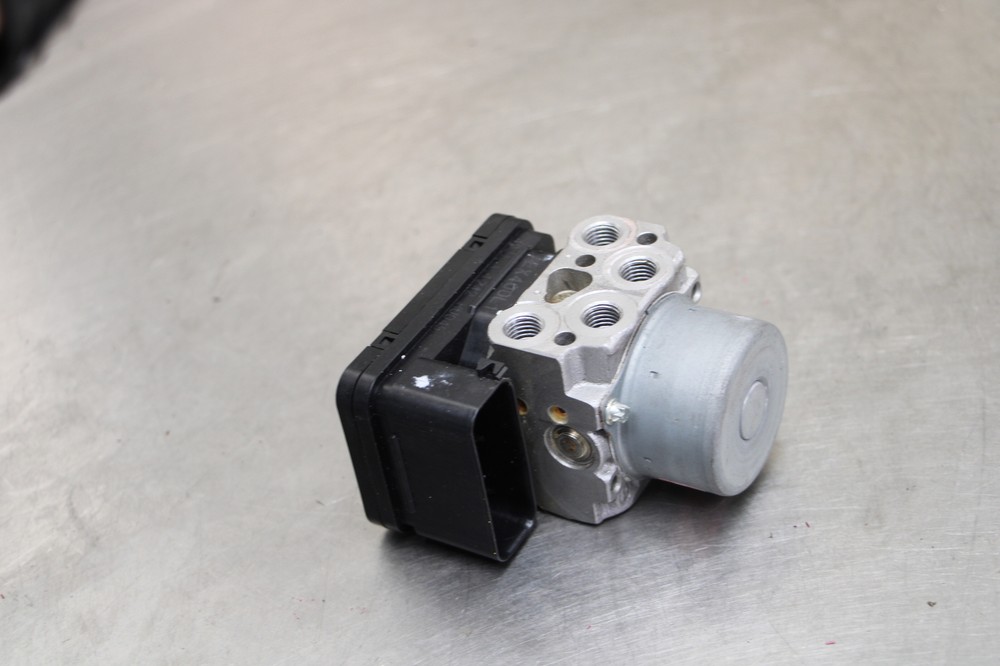 24-25 KAWASAKI NINJA 500 EX500 ABS PUMP UNIT MODULE