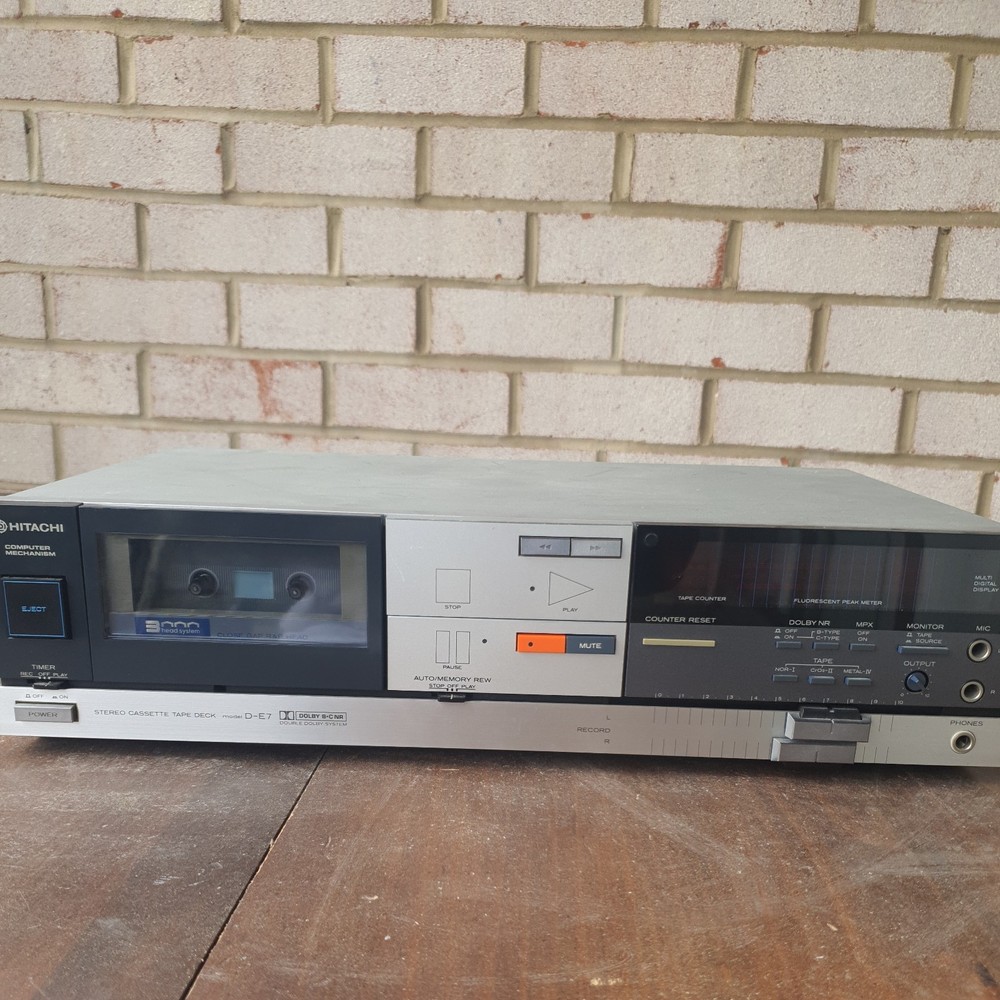 Hitachi D-E7 CASSETTE DECK DOLBY B, C NR