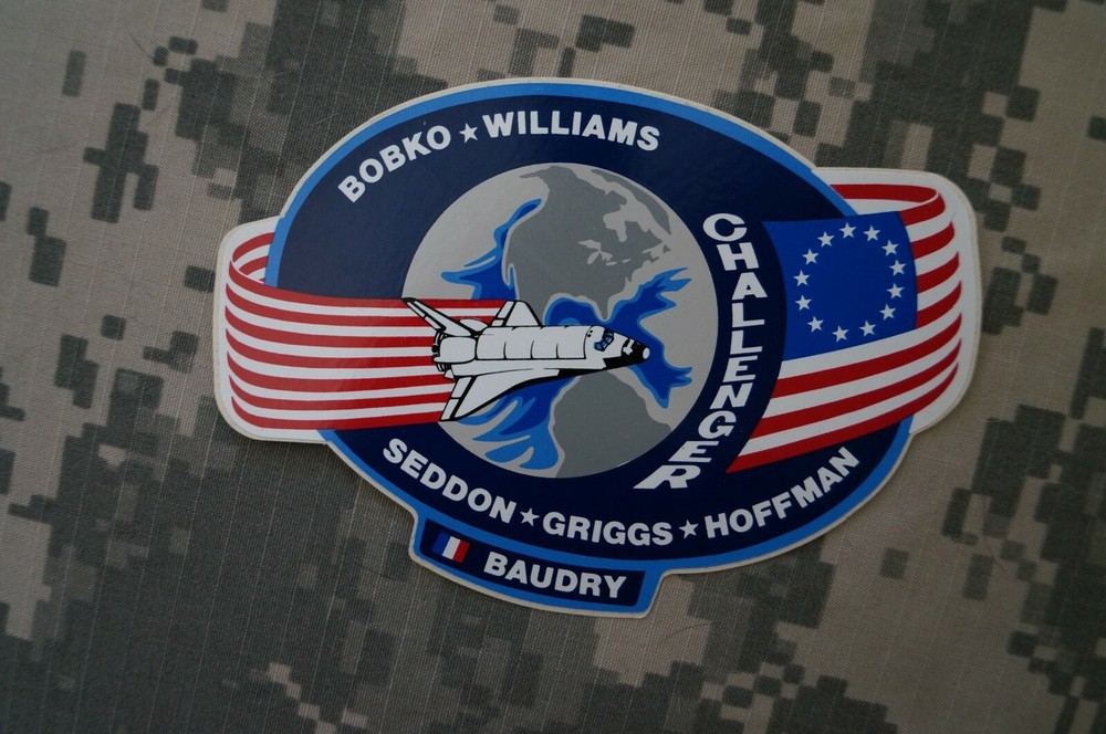 NASA STS-51 Mission Decal Space Program bobko williams seddon griggs hoffman bau