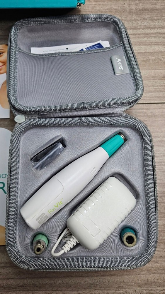 Silk'n ReVit Microderm Exfoliation Kit With Case BB3
