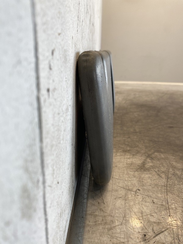 2013 Kenworth T800 Visor (654-10834)