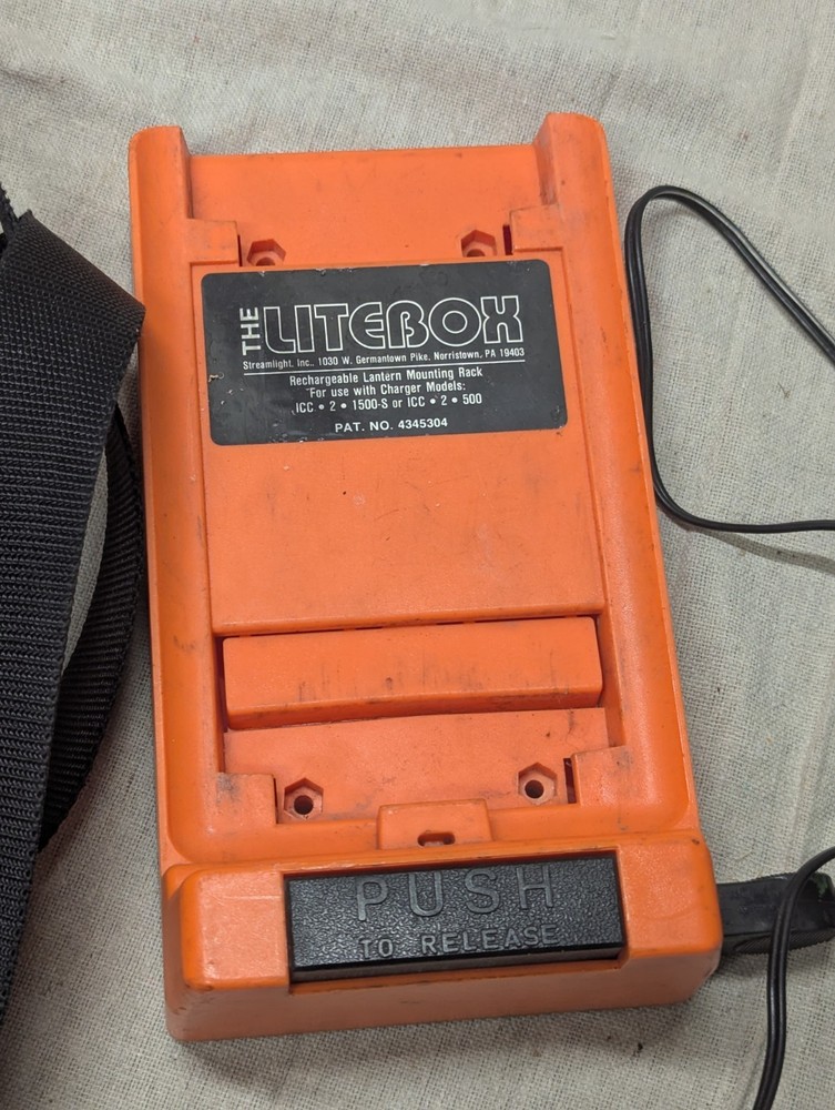 Streamlight LiteBox EMS Firefighter Flashlight With Charger