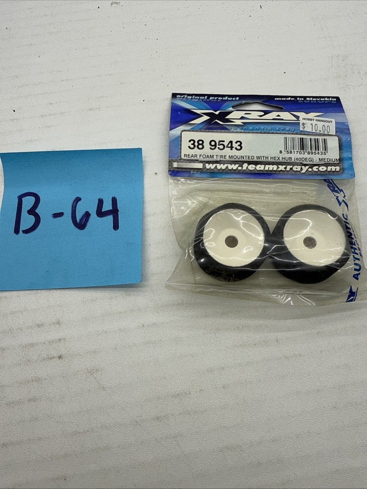 XRAY # 389543  REAR FOAM TIRES MEDIUM