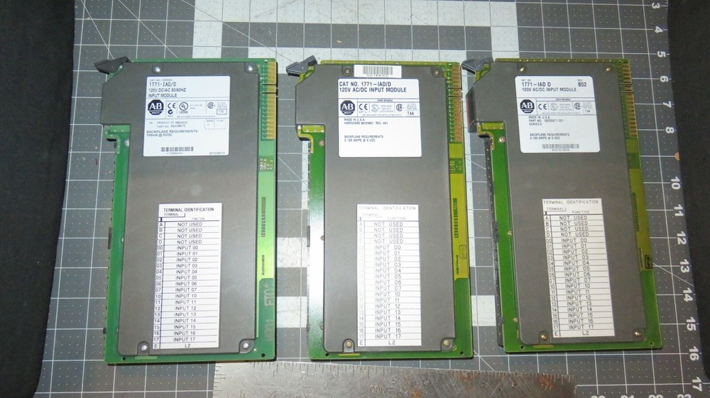 ALLEN BRADLEY 1771-IAD D 120V AC/DC Input Module