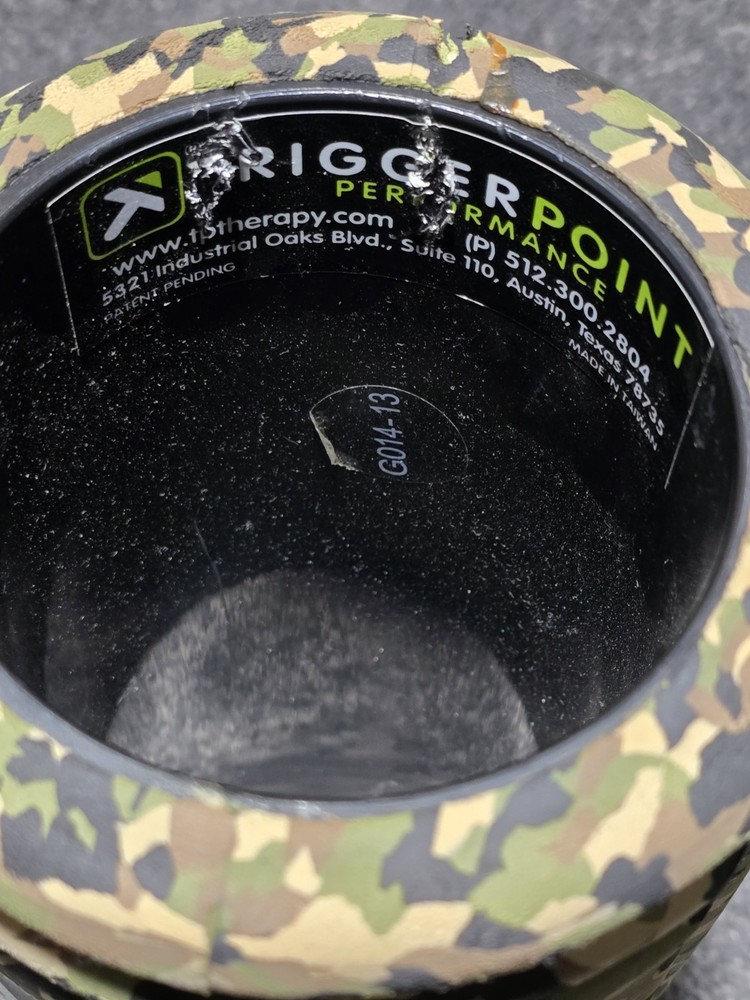 Trigger point Performance 13" Solid Core Foam Roller Green Camo Flaws