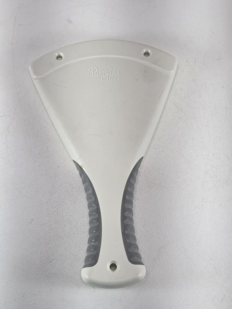 Pampered Chef #2677 Handheld Or Mountable Jar Opener White