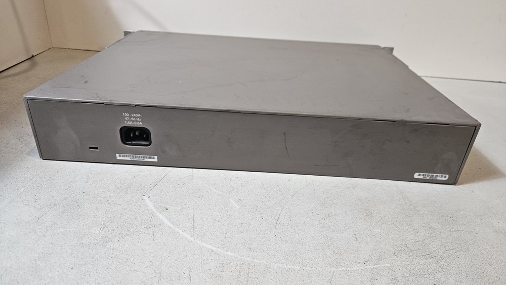 BAY NETWORKS 304 Baystack 12 Port Ethernet Switch