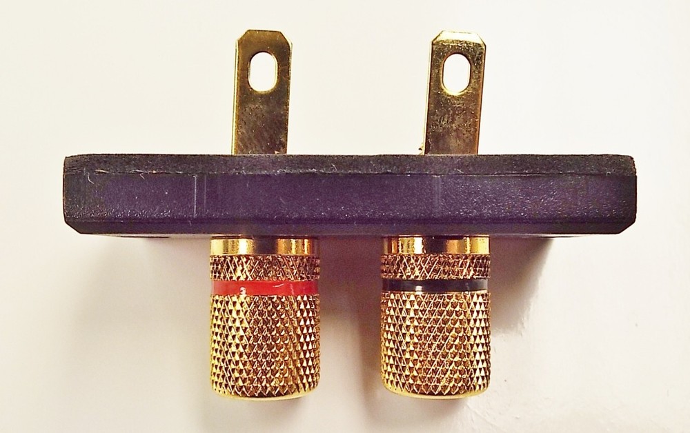 1 GT-1 Surface Mount Terminal Strip With Gold Binding Posts *NEW!