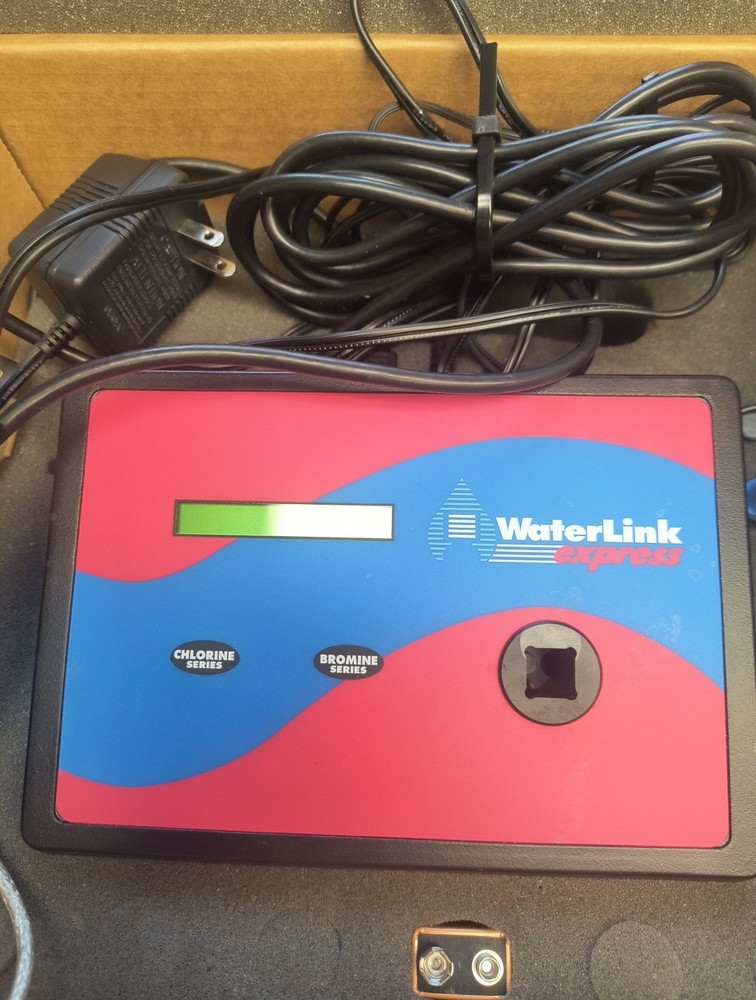WaterLink LaMotte Water Tester