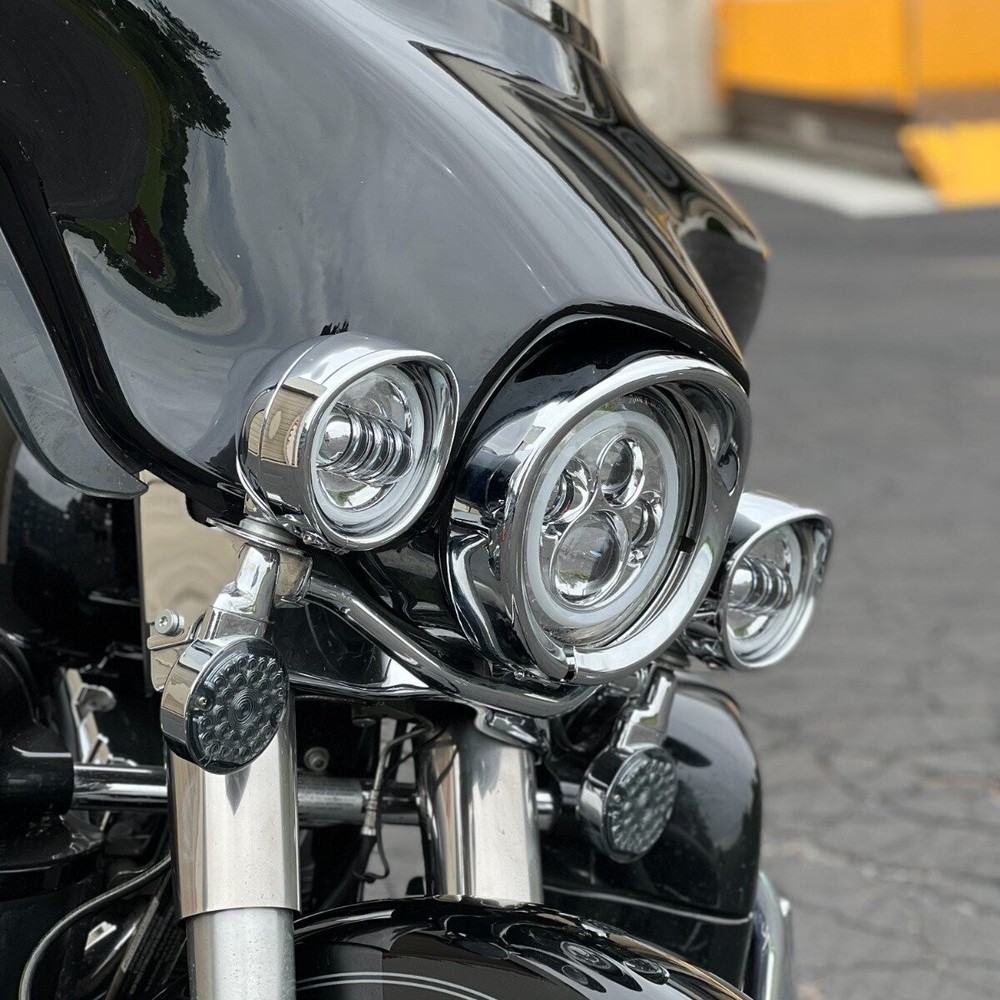 HogWorkz Chrome 7 in. Headlight Visor Trim Ring - HW131398