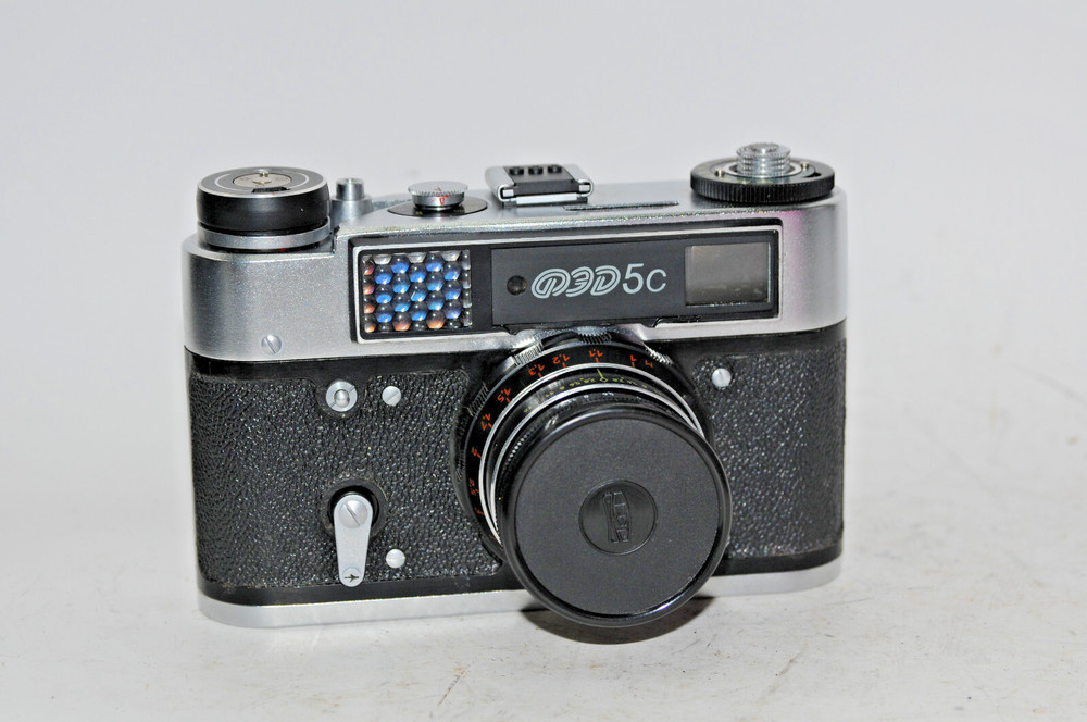 "Fed-5C" Vintage Rangefinder Camera.Lens "Industar"- WORKS!