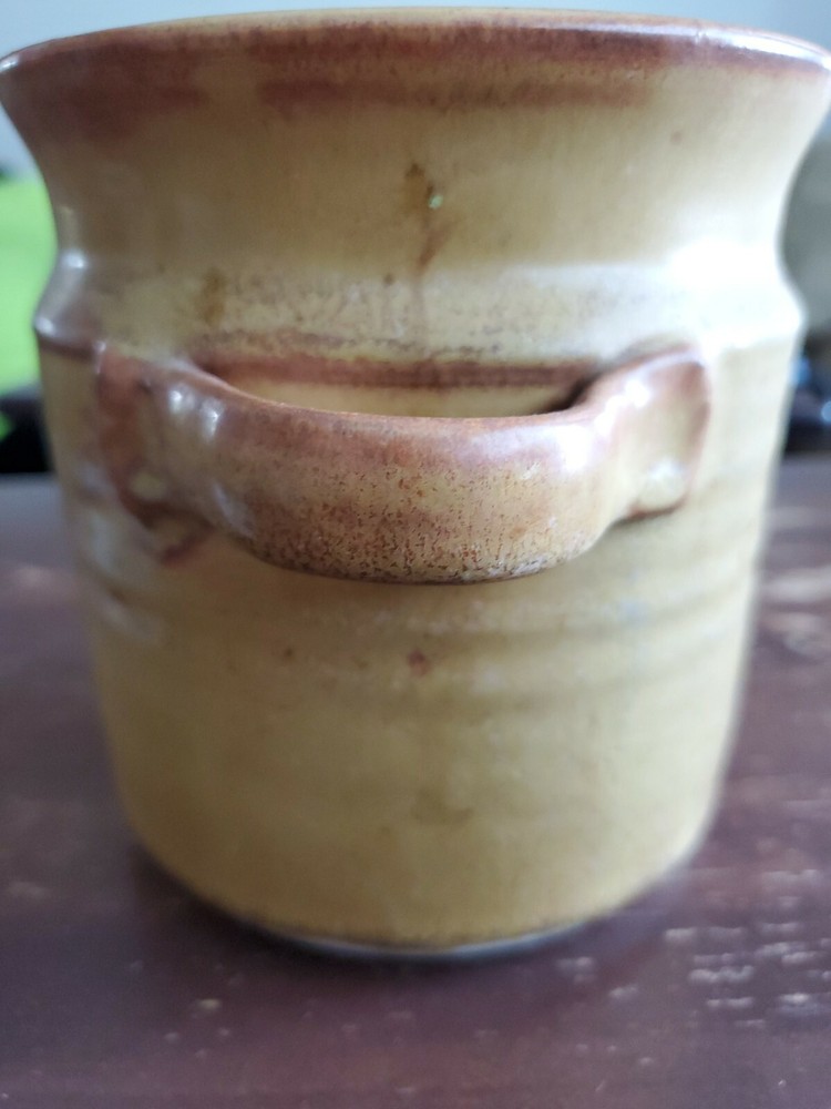 ROFERINO Handmade Pottery Jar