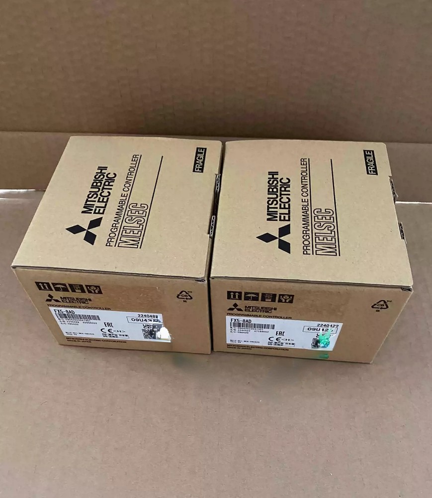 1pcs Mitsubishi FX5-8AD PLC Programmable Controller Module New