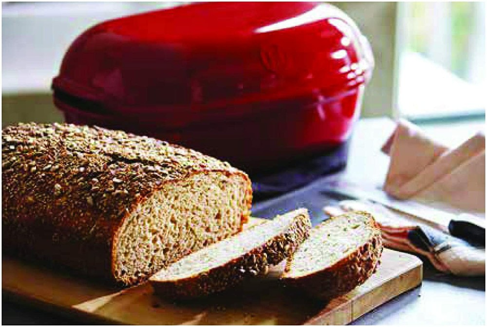 Emile Henry Artisan Bread Baker, Burgundy - NEW