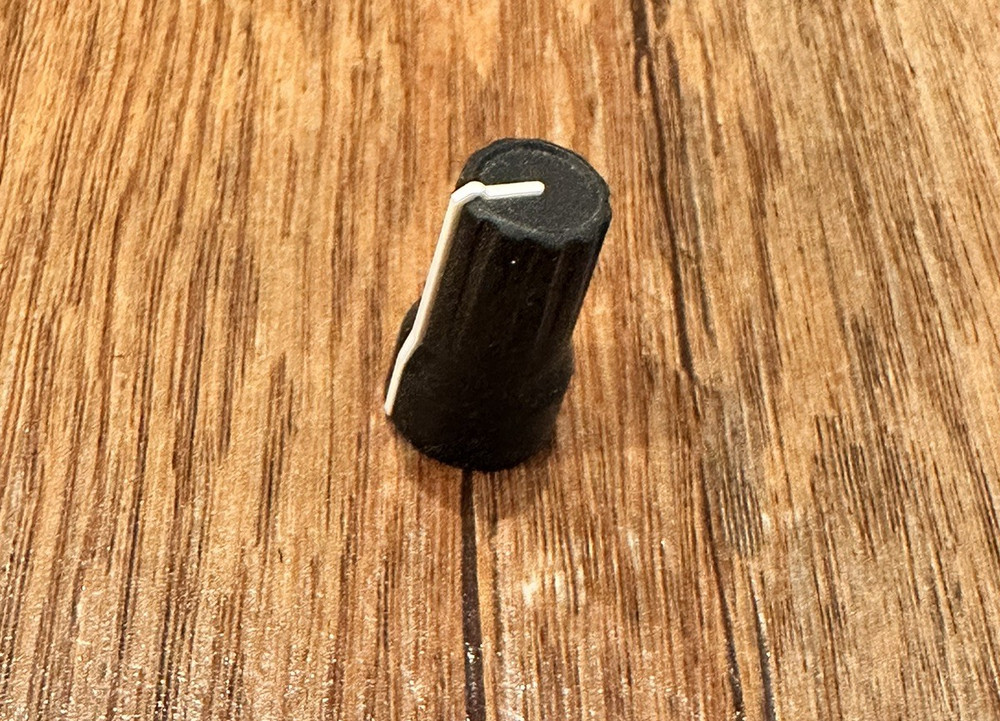 Numark Mixdeck Double Deck Controller Rotary Knob.........Black Small With Strip