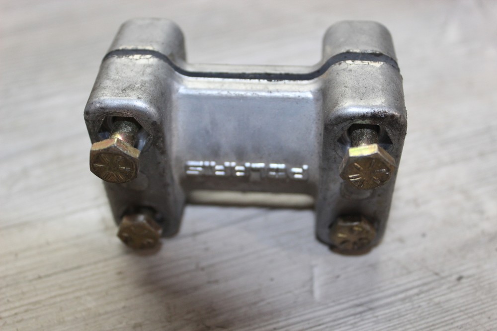 2000 Polaris Trail Rmk Handlebars Handle Bars Clamp Block