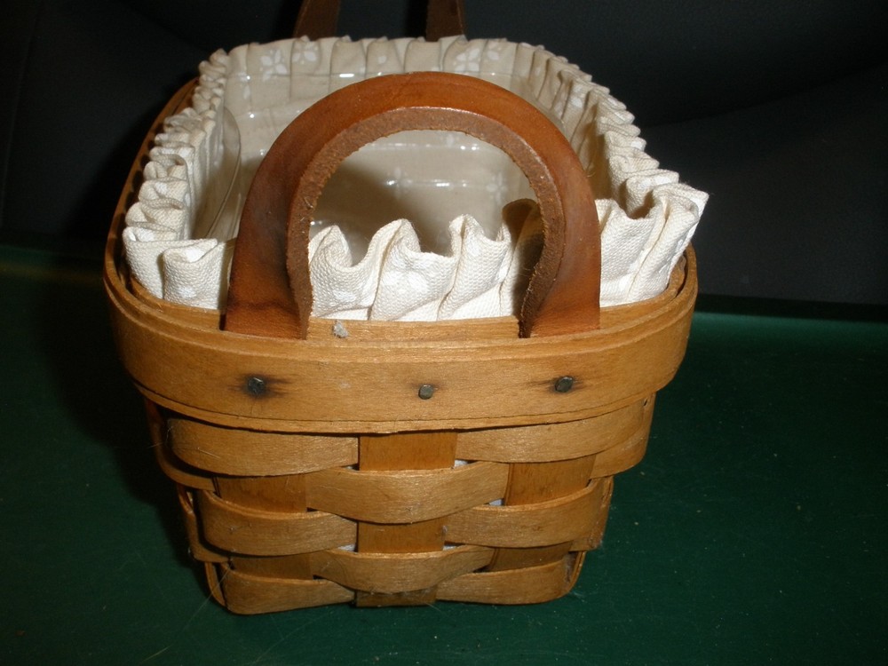 Longaberger 1999 Rectangle Basket Leather Handles White Liner, Protector (YS1)
