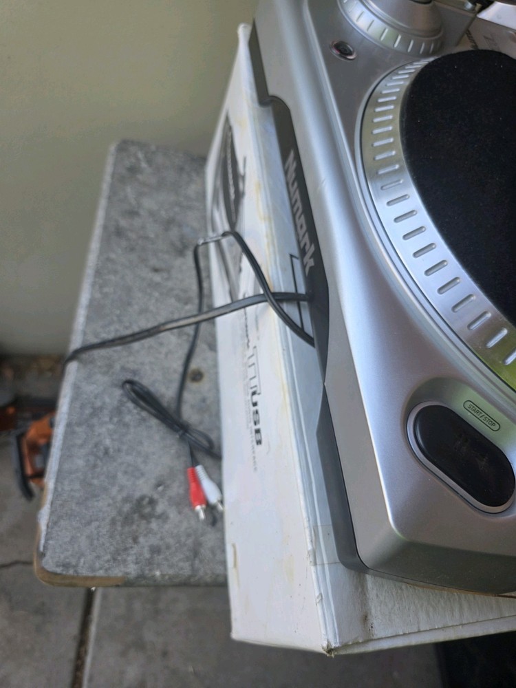 Numark TTUSB DJ Turntable