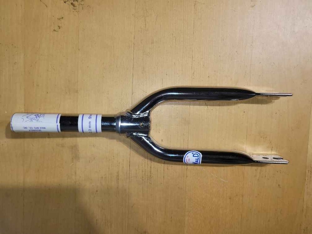 12" Fork Wald 1" threaded steer tube NOS