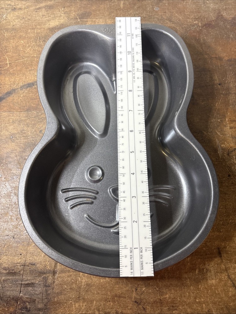 Wilton Easter Bunny Cake Pan - Big Ears