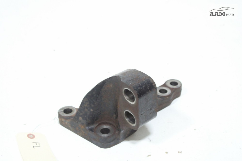 2018-2023 FREIGHTLINER CASCADIA FRONT LEFT ENGINE MOUNT SUPPORT BRACKET OEM