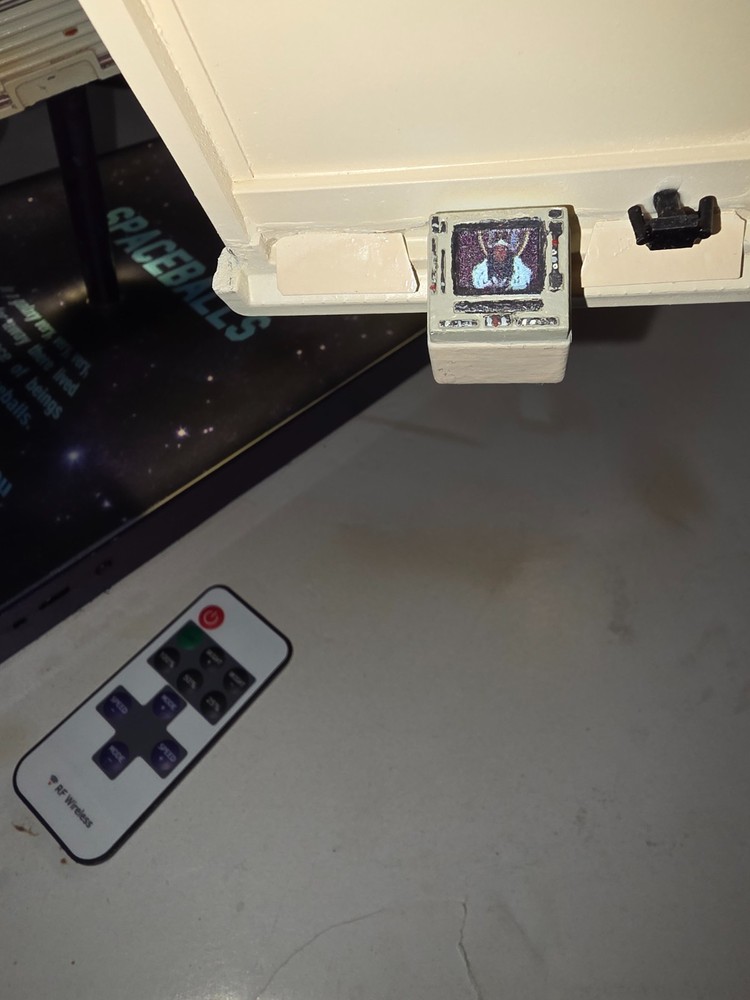 Spaceballs: The model - Eagle 5 Ship 1/32 scale UNIQUE