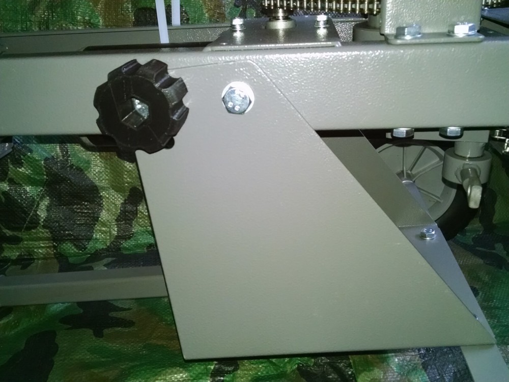 Wheelybird Auto-feed Trap Angle Adjustment Knobs - 1 pair