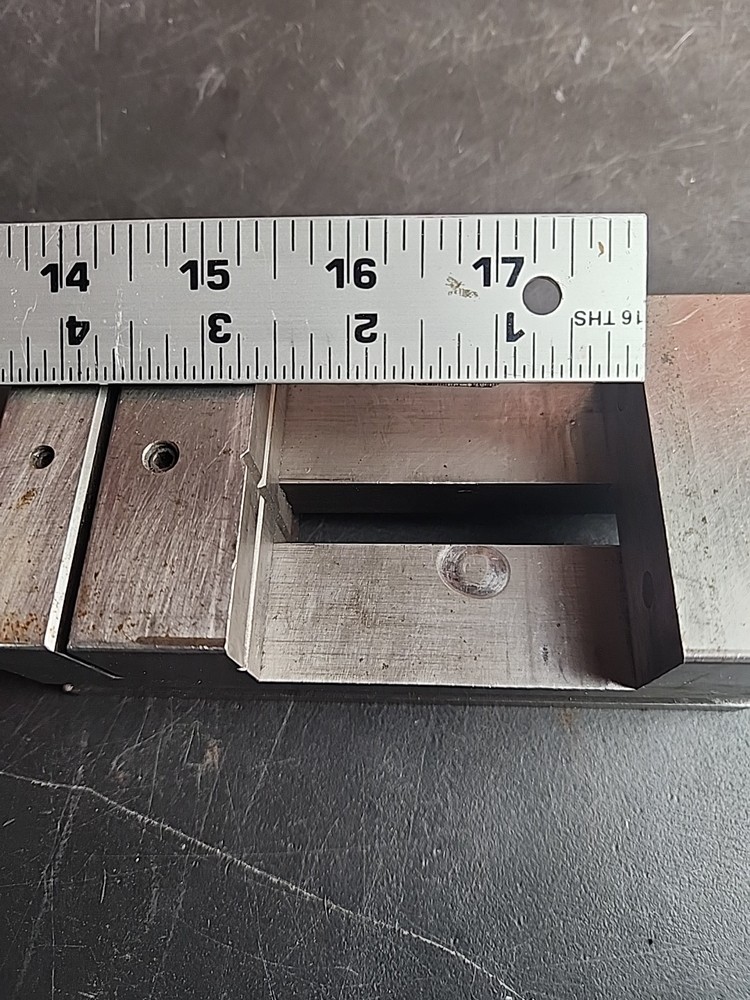 Precision machinist vise