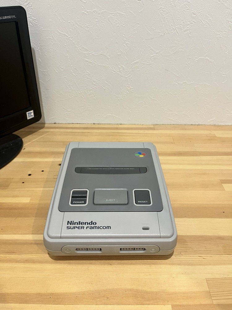 Nintendo Super Famicom Set 2 Controllers Game AC Adapter Tested Working