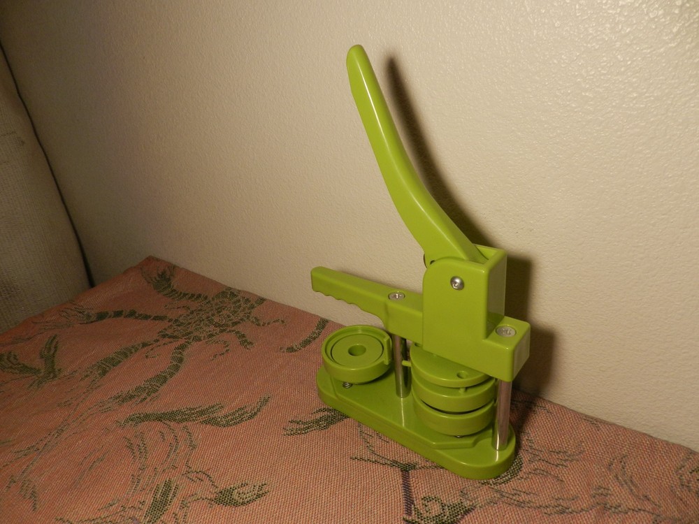 Green Button Maker Machine Press -Machine Only (2in Buttons)