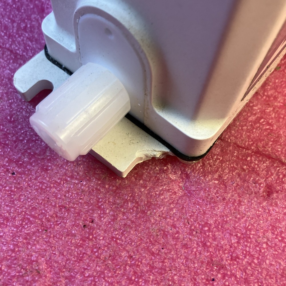 Celerity Malema LFC-LF100 Liquid Flow Controller 30-150 mL/min Dosing Pump