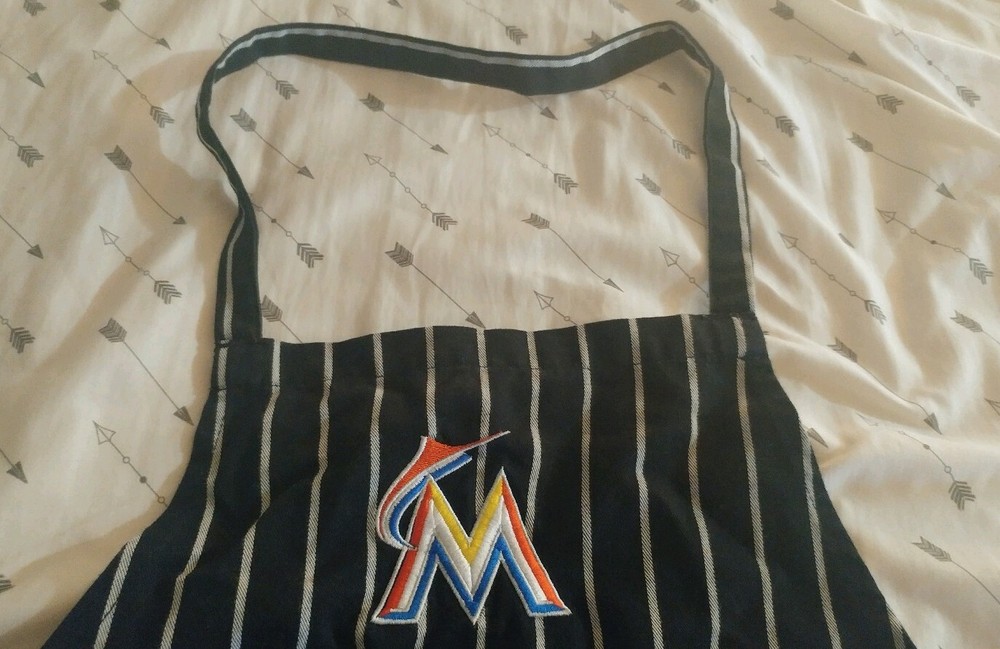 MIAMI MARLINS MLB CHEF WORKS 2 POCKETS SERVER APRON NEW