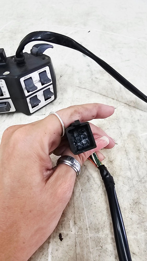 2000 HONDA VALKYRIE INTERSTATE Radio Control Buttons Remote Switch OEM