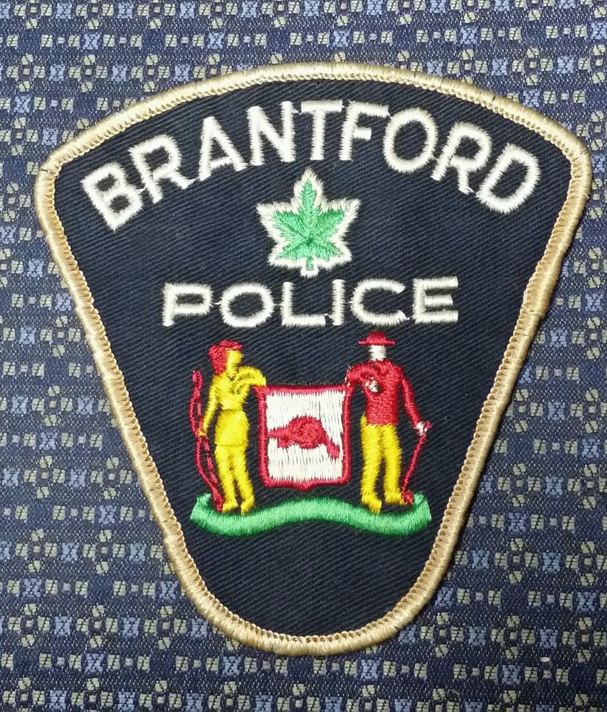 VINTAGE BRANTFORD, CANADA POLICE SHOULDER PATCH