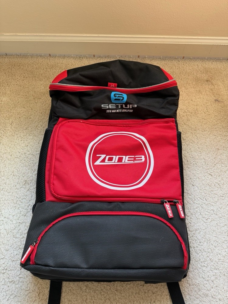 ZONE3 Triathlon Transition Backpack Bag NWOT Red